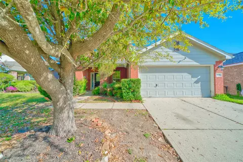 6610 Autumn Sunset Ln, Spring, TX 77379