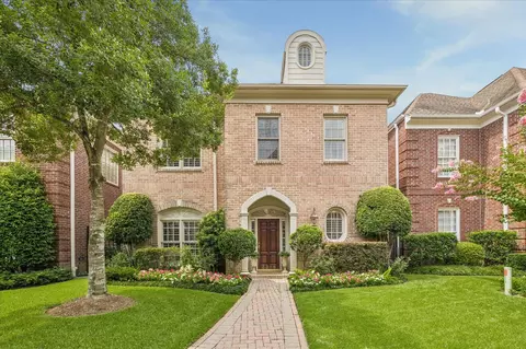 3319 Las Palmas St, Houston, TX 77027