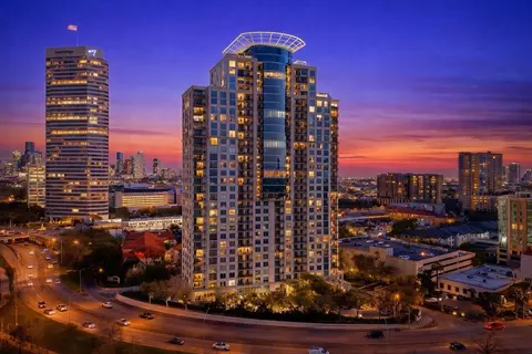 3333 Allen Pkwy #406, Houston, TX 77019