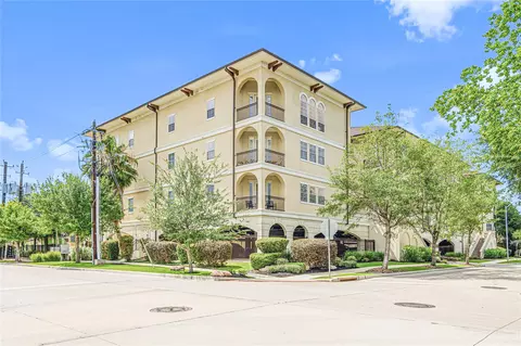 7134 S Mapleridge St S #2E, Houston, TX 77081