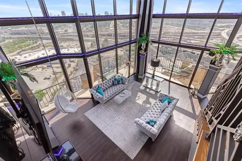 3350 Mccue Rd #2404, Houston, TX 77056