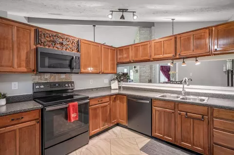 Kitchen - 4718 Fleming Downe Ln, Spring, TX 77388 photo 2 of 2