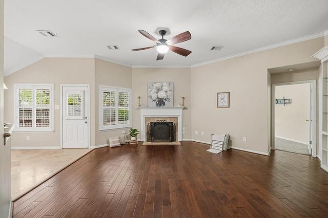 223 W New Meadows Dr, Sugar Land, TX 77479