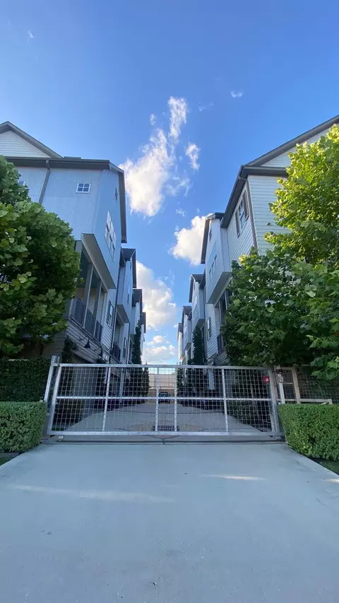 2230 Lou Ellen Ln #D, Houston, TX 77018
