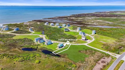 25919 Bay Breeze Dr, Galveston, TX 77554