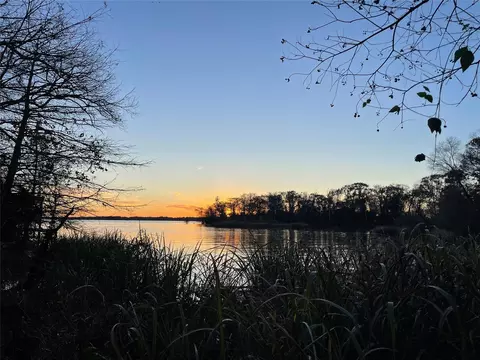 25810 Lakewater Dr, Huffman, TX 77336