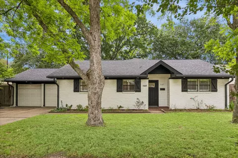 7127 Walkway St, Houston, TX 77036