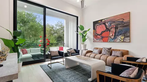 6256 Kansas St, Houston, TX 77007
