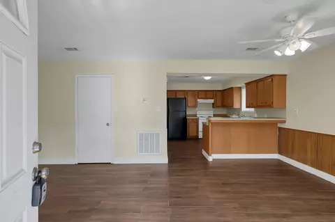 111 Cartwright Rd, Conroe, TX 77301