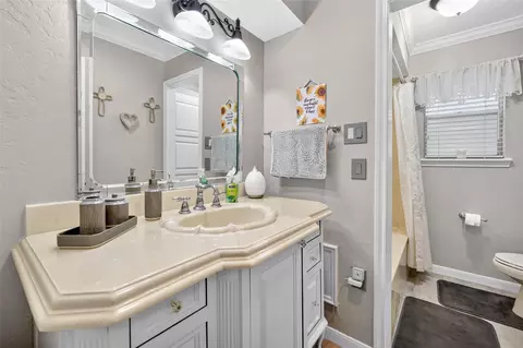 Bath - 303 Springwood St, New Caney, TX 77357 photo 5 of 7