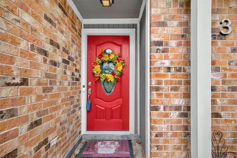 Entry Way - 303 Springwood St, New Caney, TX 77357 photo 1 of 1
