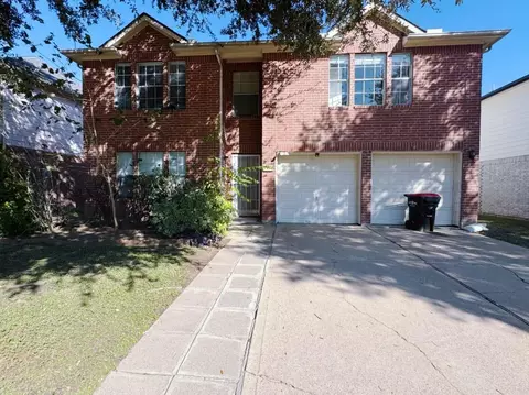 9323 Eaglewood Spring Dr, Houston, TX 77083