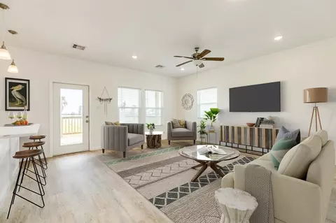 Living - 344 Thunder Rd, Surfside Beach, TX 77541 photo 1 of 4