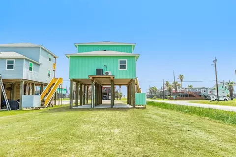 Exterior - 344 Thunder Rd, Surfside Beach, TX 77541 photo 7 of 7