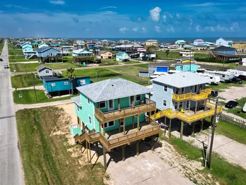 View/Area - 344 Thunder Rd, Surfside Beach, TX 77541 photo 1 of 10