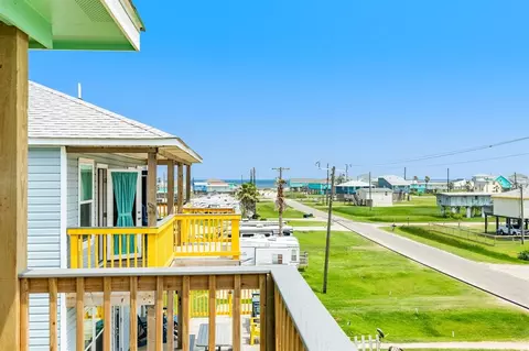 Exterior - 344 Thunder Rd, Surfside Beach, TX 77541 photo 1 of 7