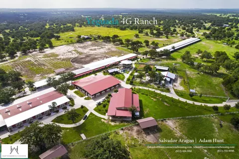 1331 E Parker Rd, Muldoon, TX 78949