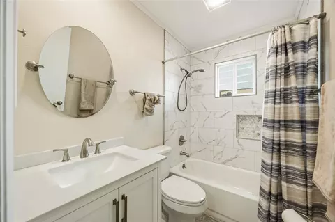 Bath - 9635 Birsay St, Spring, TX 77379 photo 1 of 4