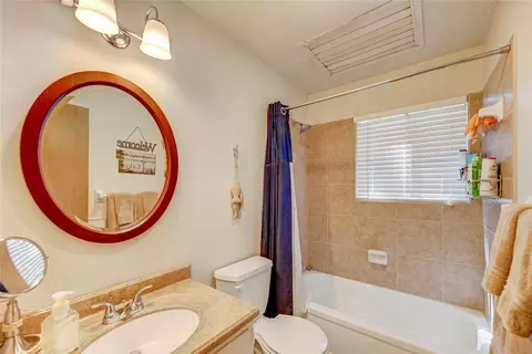 Bath - 346 Creekside Dr, Onalaska, TX 77360 photo 2 of 2