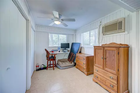 Bedroom - 346 Creekside Dr, Onalaska, TX 77360 photo 4 of 4
