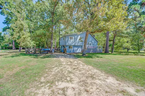 Exterior - 346 Creekside Dr, Onalaska, TX 77360 photo 4 of 10