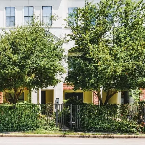 1206 W Dallas St, Houston, TX 77019