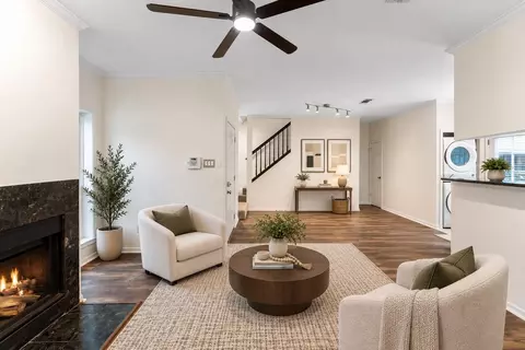 2218 Hopkins St #2218, Houston, TX 77006