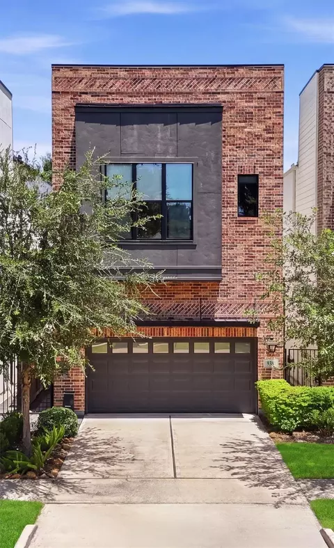 938 Alexander St, Houston, TX 77008