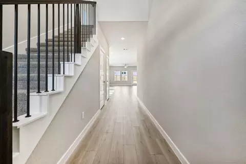 Entry Way - 15447 Dapple Bluff Ln, Conroe, TX 77302 photo 3 of 4
