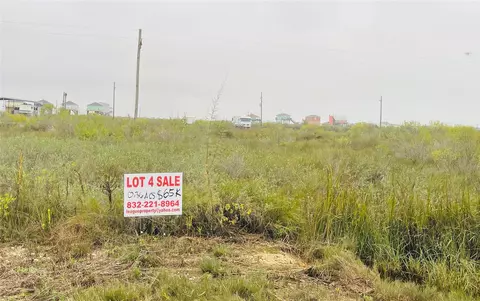 1116 Gulf Supply Rd, Gilchrist, TX 77617