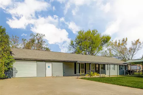 1204 2nd St, League City, TX 77573