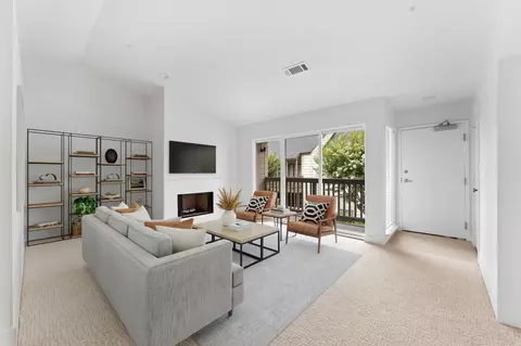 2829 Timmons Ln #202, Houston, TX 77027