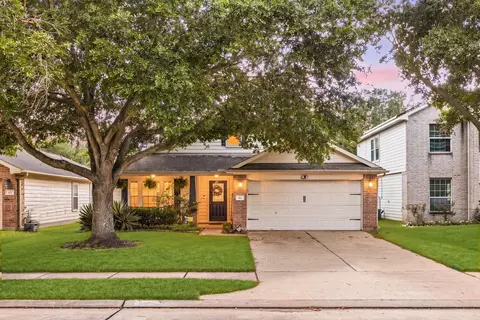 911 Dracena Ct, Richmond, TX 77406