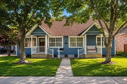 114 W Lobit St, Baytown, TX 77520