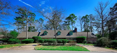 108 Rolling Hills Dr, Conroe, TX 77304