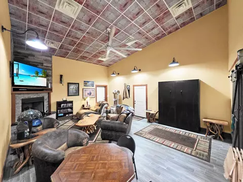 Living - 10024 Cr 207, Centerville, TX 75833 photo 1 of 3