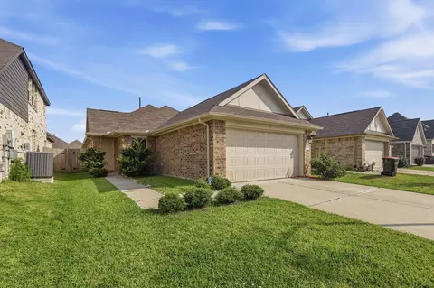 5047 Aspen Orchard Dr, Houston, TX 77066
