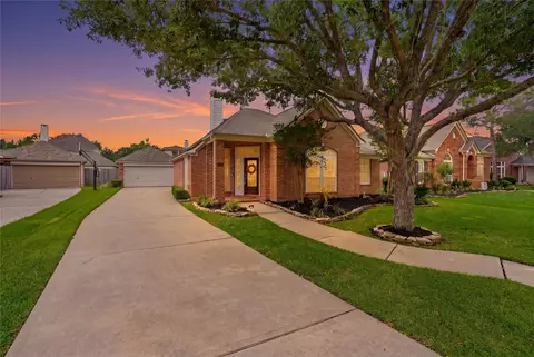 6163 Sheffield Ln, League City, TX 77573