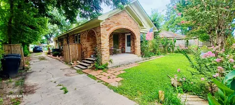 610 Caplin St, Houston, TX 77022