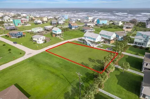 4202 Oleander Dr, Galveston, TX 77554