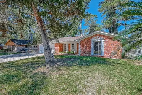 211 Loon River Dr, Huffman, TX 77336