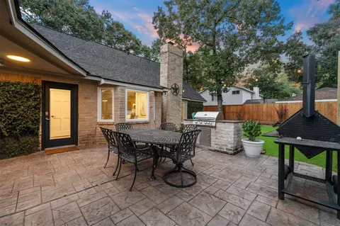 Exterior - 9515 Oxted Ln, Spring, TX 77379 photo 4 of 10