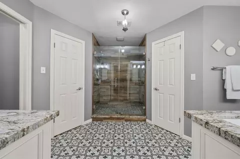 Bath - 9515 Oxted Ln, Spring, TX 77379 photo 1 of 3