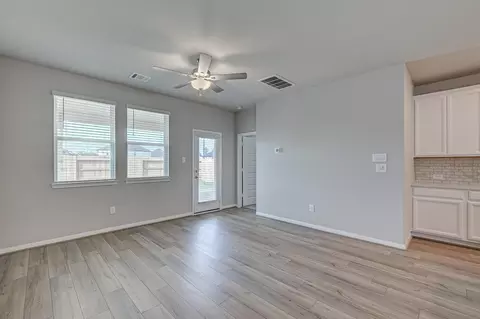 17613 Rosette Grass Dr, Conroe, TX 77385 photo 7