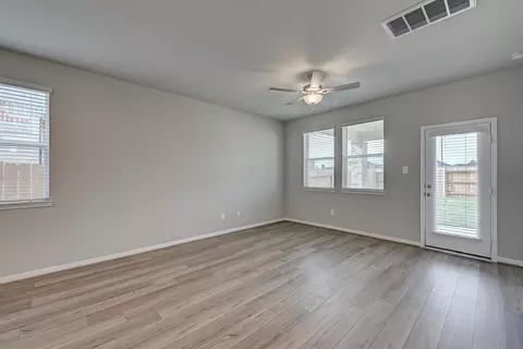 17613 Rosette Grass Dr, Conroe, TX 77385 photo 6