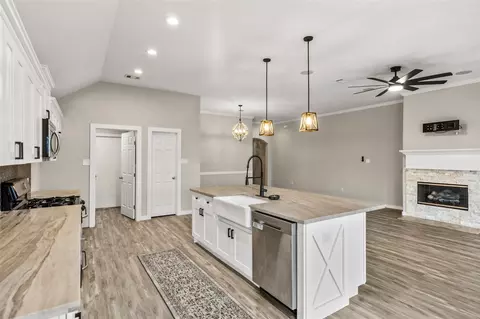 Kitchen - 2435 Soledad Ridge Dr, Spring, TX 77373 photo 5 of 7