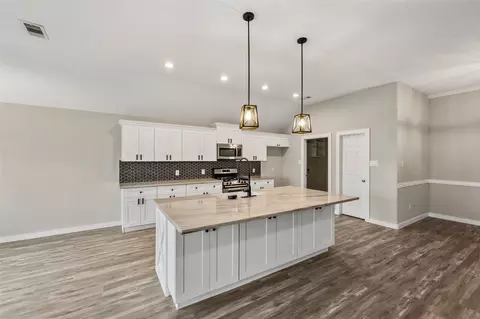 Kitchen - 2435 Soledad Ridge Dr, Spring, TX 77373 photo 7 of 7
