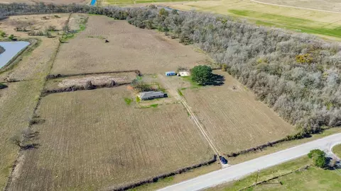 15573 Fm 1887 Rd, Hempstead, TX 77445