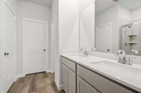 Entry Way - 9712 Caney Bend Rd, Conroe, TX 77303 photo 3 of 4