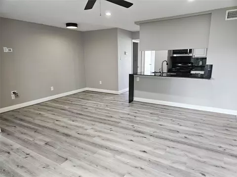 18617 Egret Bay Blvd #507, Houston, TX 77058